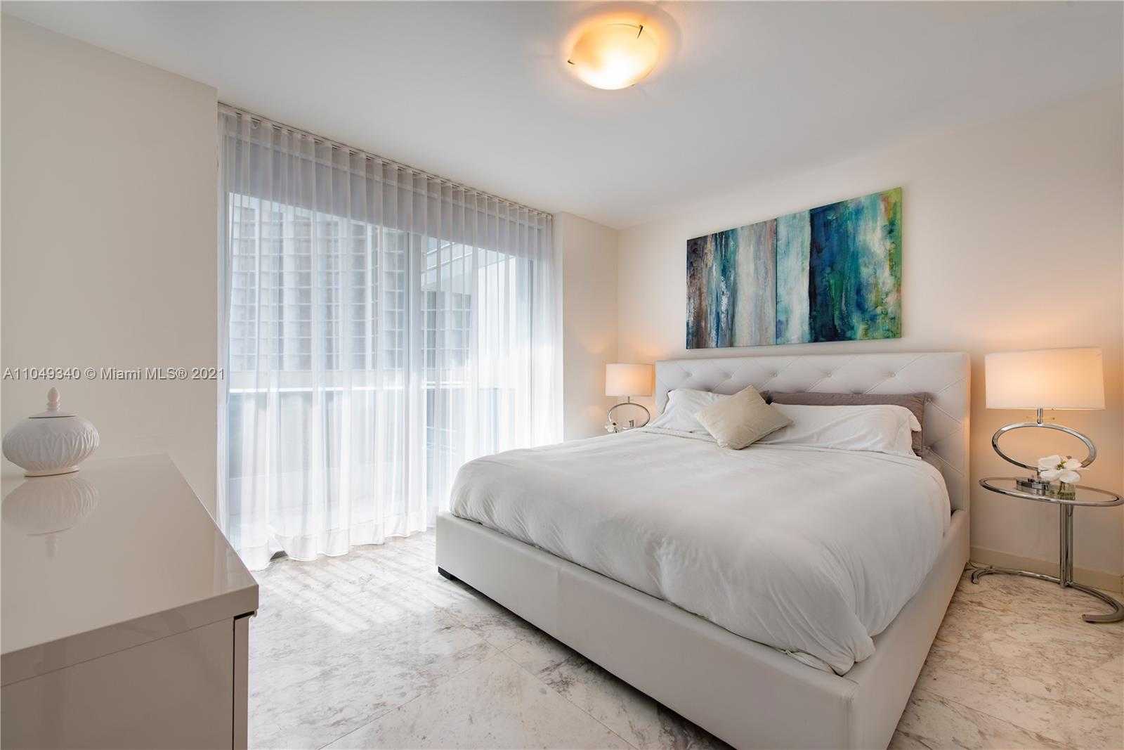 Small Image of 200 BISCAYNE BOULEVARD WAY #502, Miami Number 7