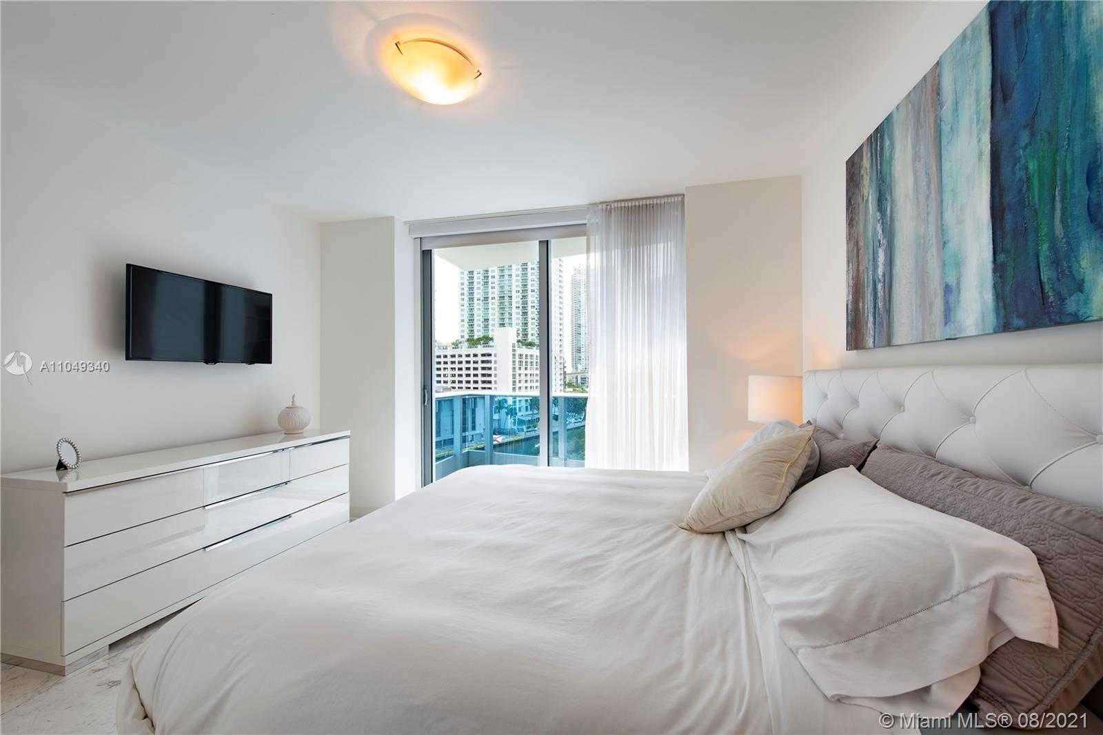 Small Image of 200 BISCAYNE BOULEVARD WAY #502, Miami Number 9