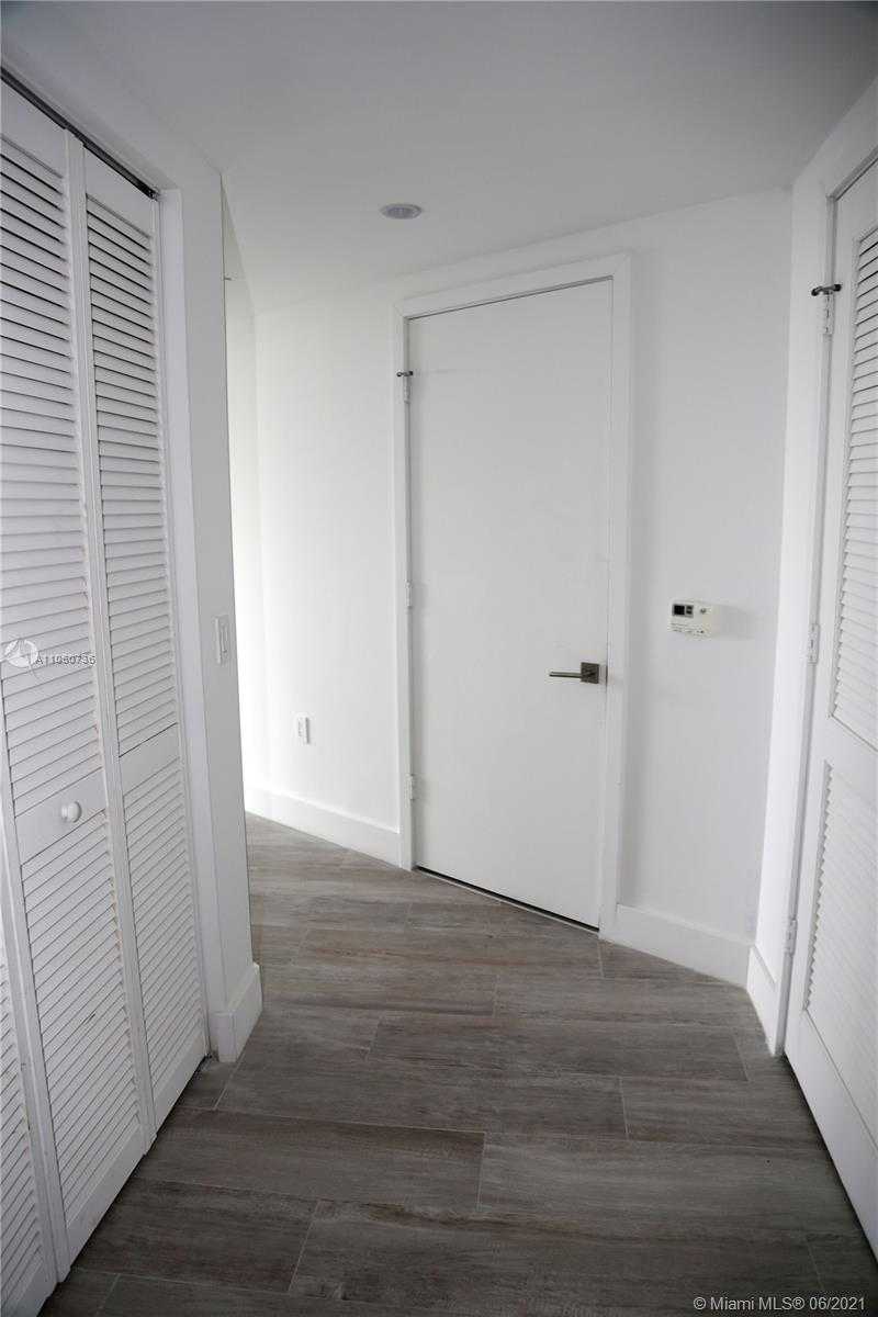 Small Image of 121 NORTH EAST 34TH ST #PH3211, Miami Number 13