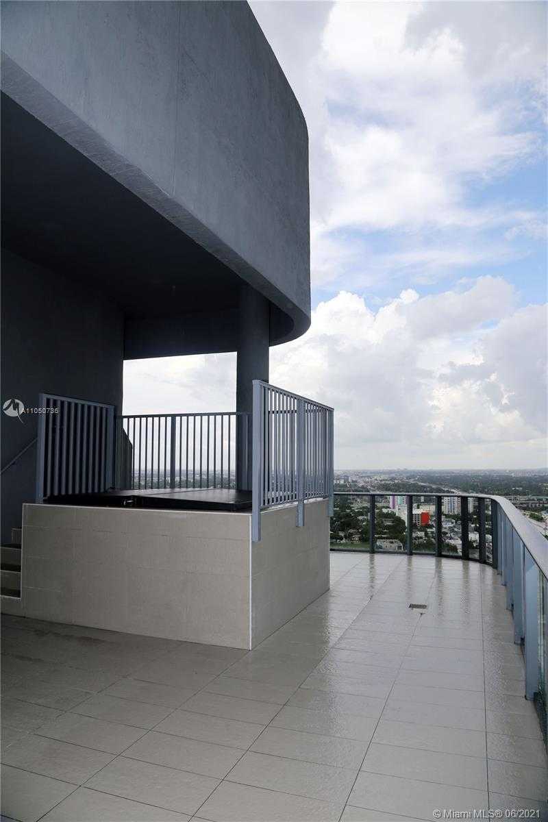 Small Image of 121 NORTH EAST 34TH ST #PH3211, Miami Number 17