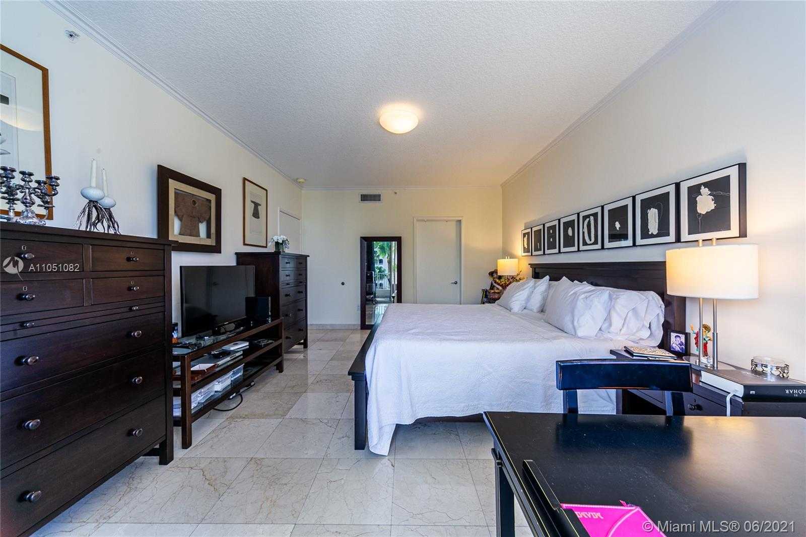 Small Image of 707 CRANDON BLVD #408, Key Biscayne Number 27