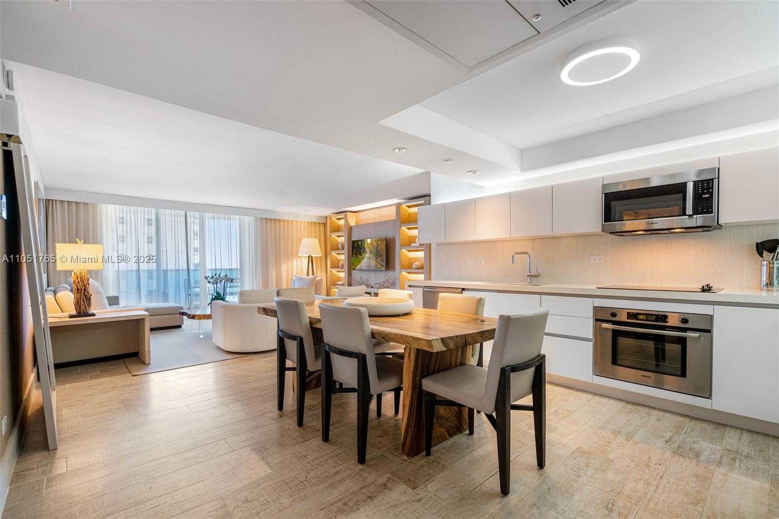 Small Image of 102 24TH ST #1115, Miami Beach Number 7