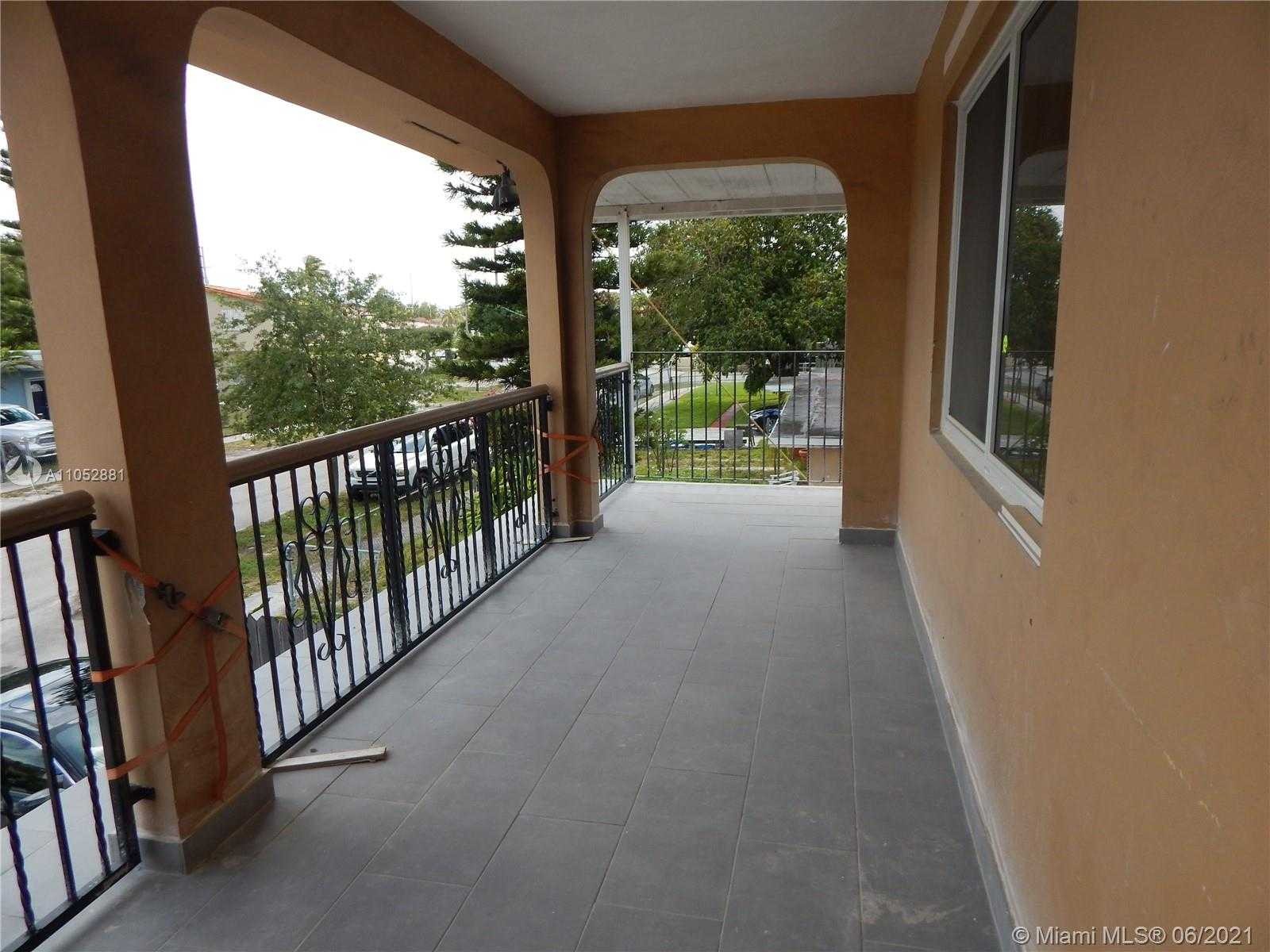 Small Image of 661 EAST 11TH PL, Hialeah Number 15
