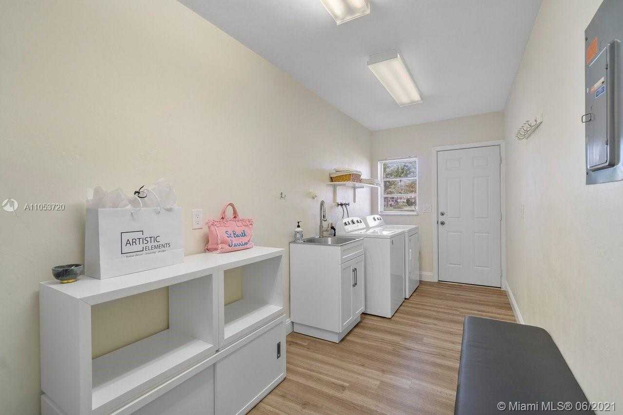 Small Image of 500 SILVER LN, Boca Raton Number 16