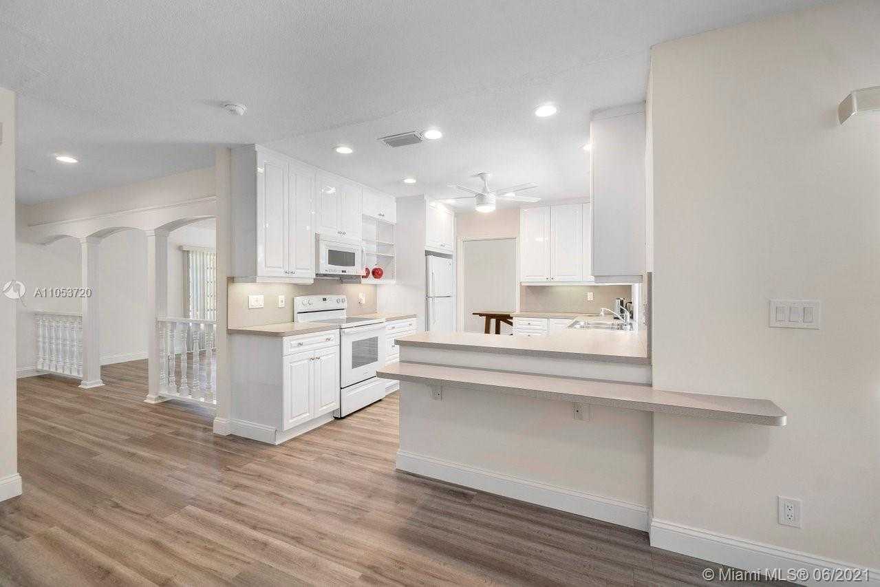 Small Image of 500 SILVER LN, Boca Raton Number 18