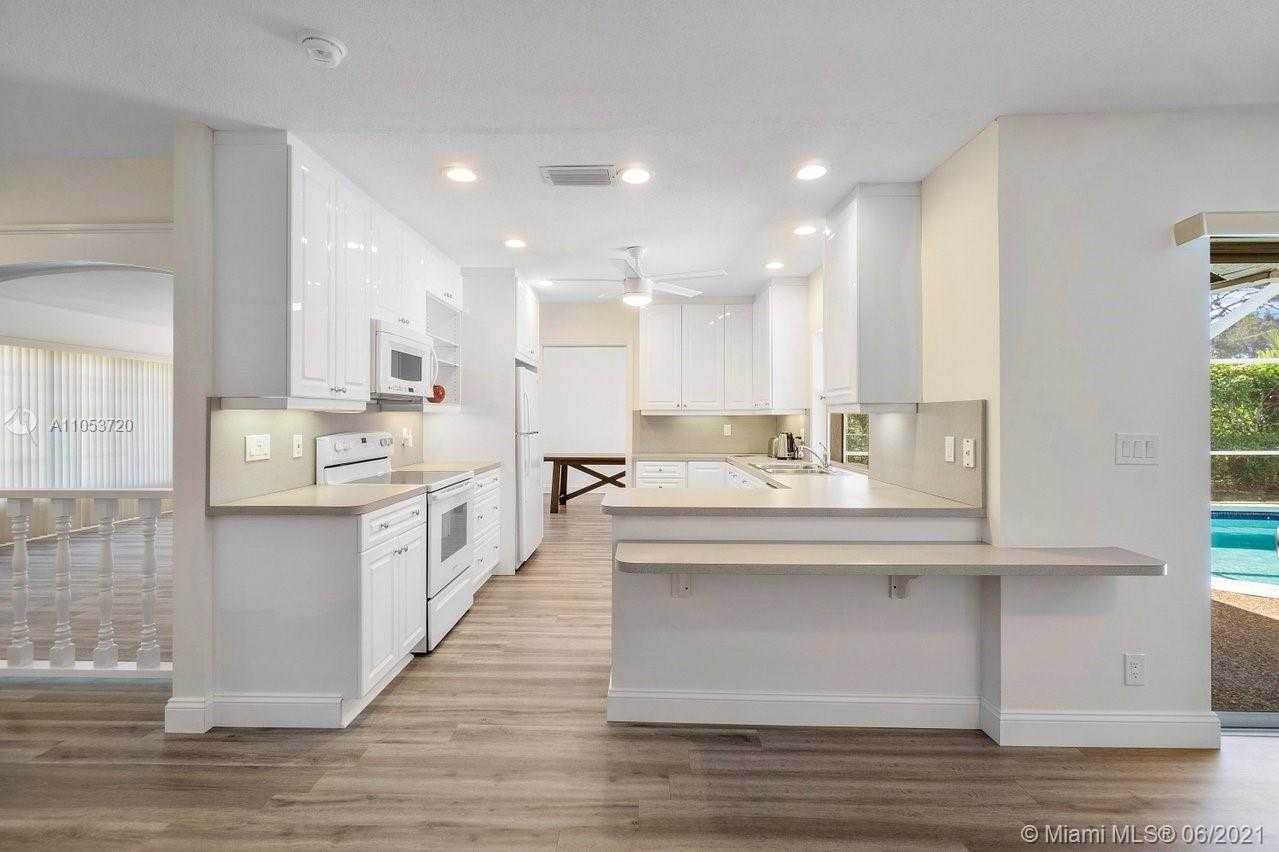 Small Image of 500 SILVER LN, Boca Raton Number 19