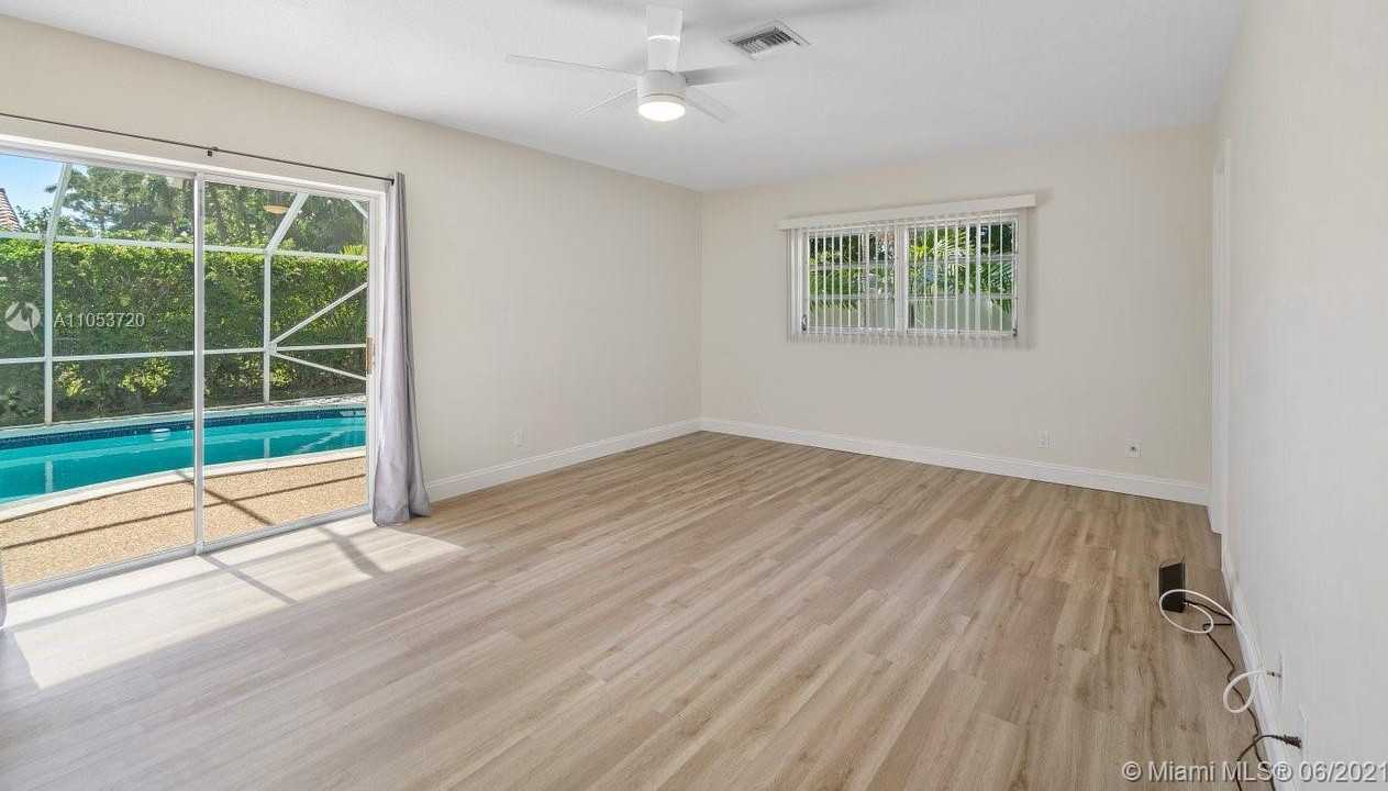 Small Image of 500 SILVER LN, Boca Raton Number 22
