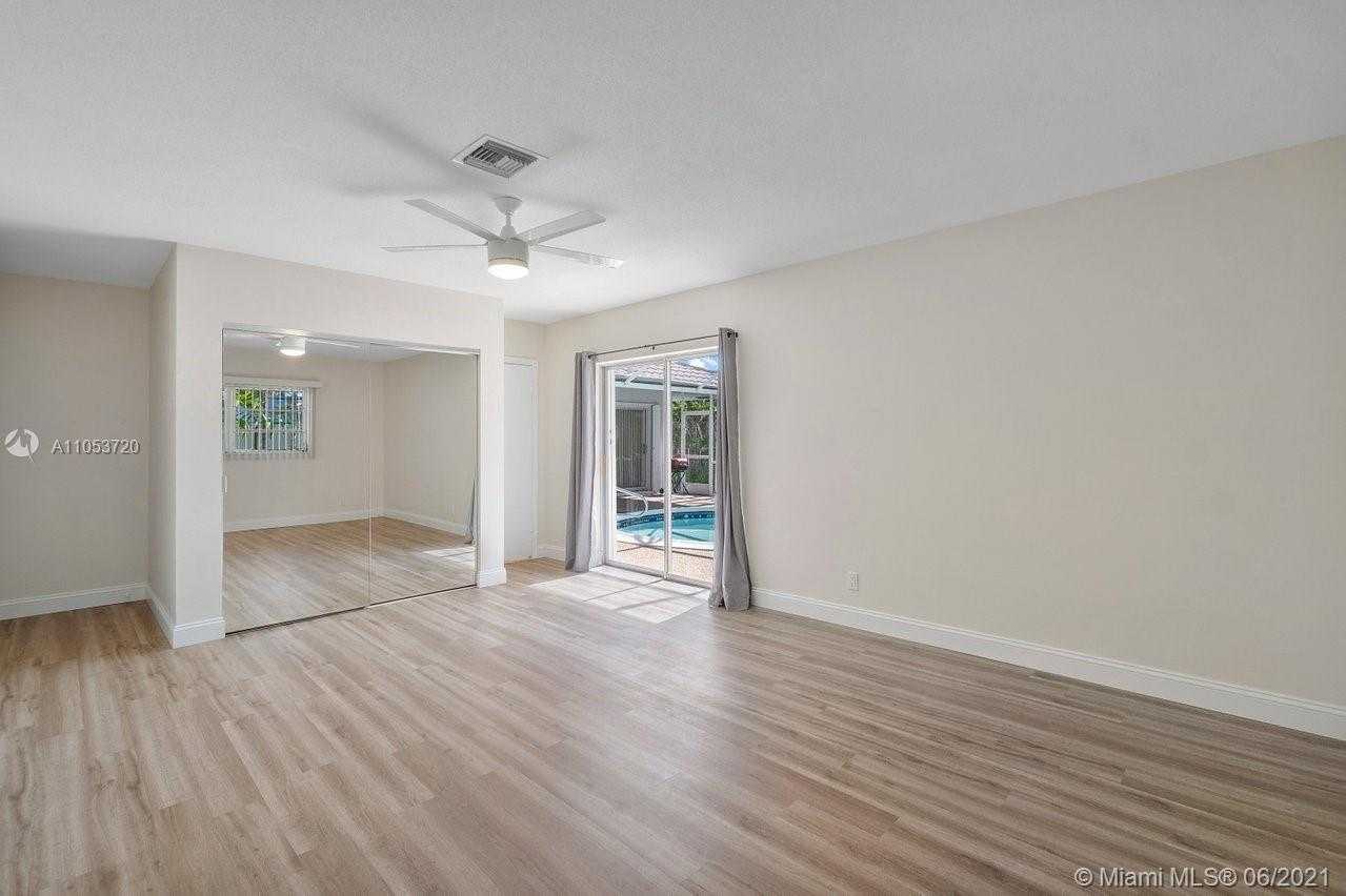 Small Image of 500 SILVER LN, Boca Raton Number 23