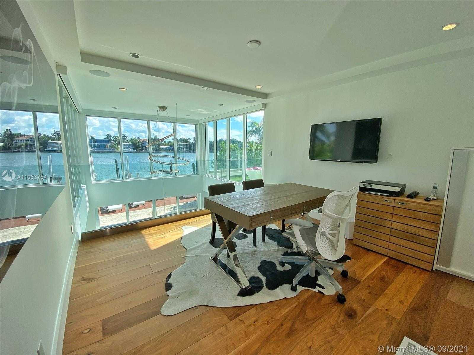 Small Image of 211 NORTH COCONUT LN, Miami Beach Number 13
