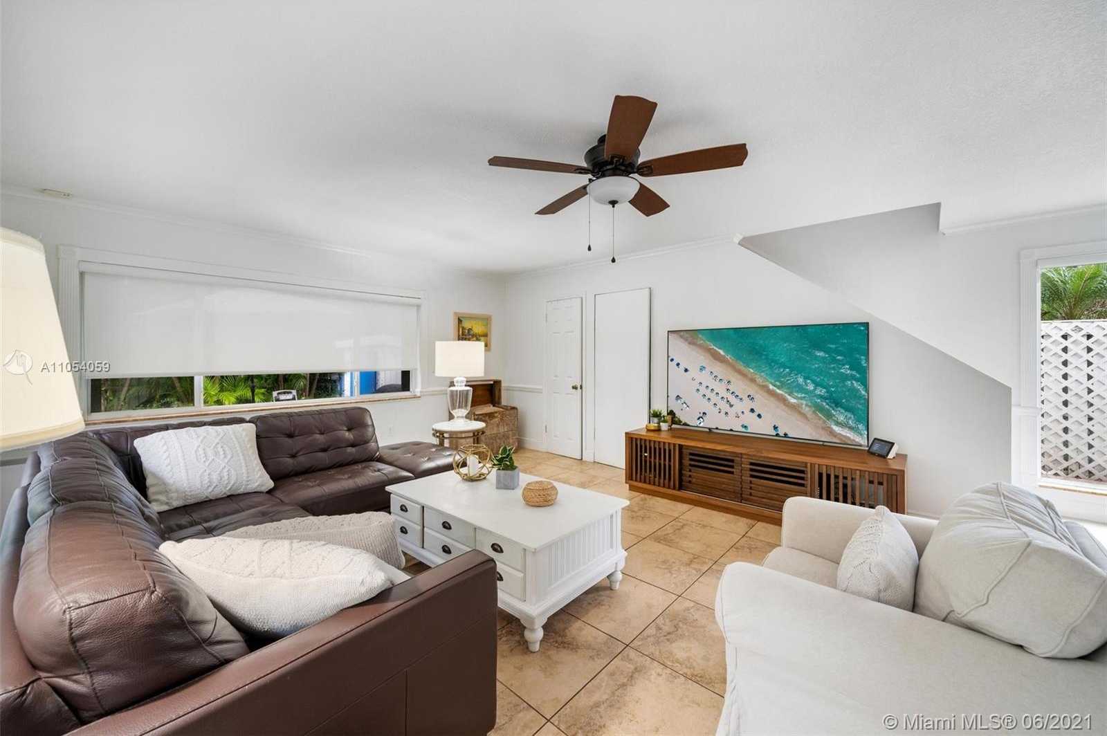 Small Image of 2200 OVERBROOK ST, Miami Number 20