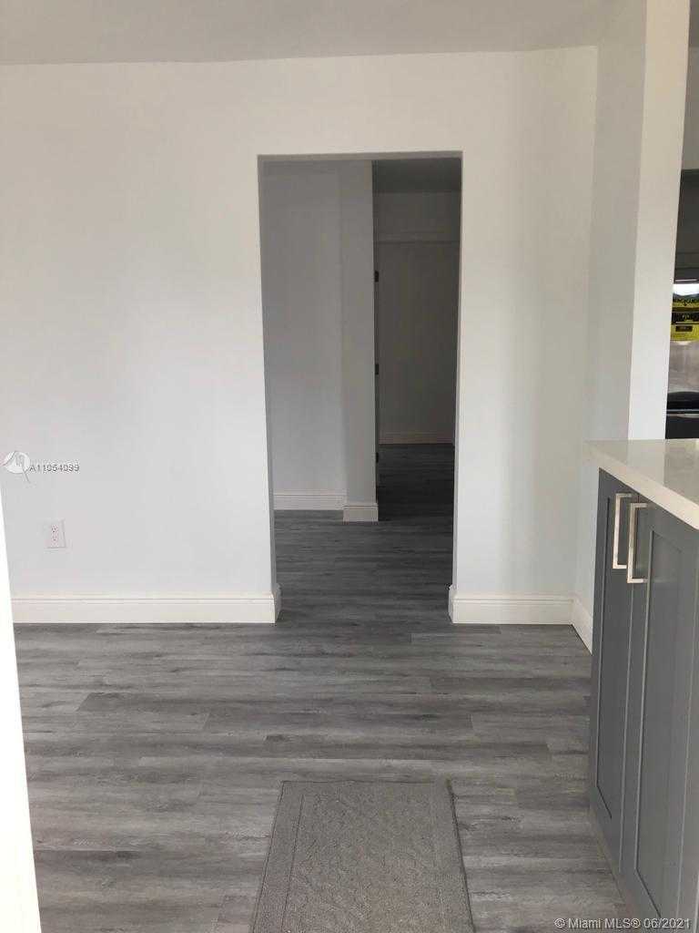 Small Image of 39 SOUTH EAST 12TH ST, Dania Beach Number 19