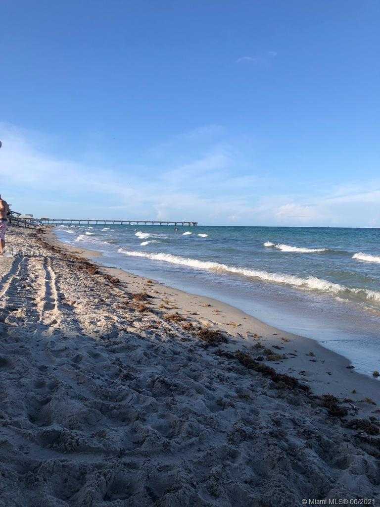 Small Image of 39 SOUTH EAST 12TH ST, Dania Beach Number 2