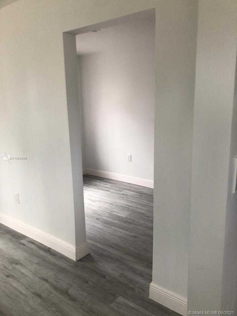 Small Image of 39 SOUTH EAST 12TH ST, Dania Beach Number 20