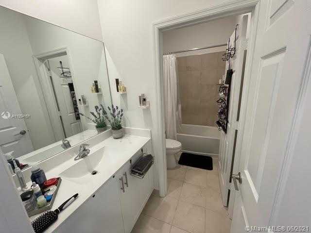 Small Image of 1524 SOUTH WEST 28TH ST #1524, Fort Lauderdale Number 16