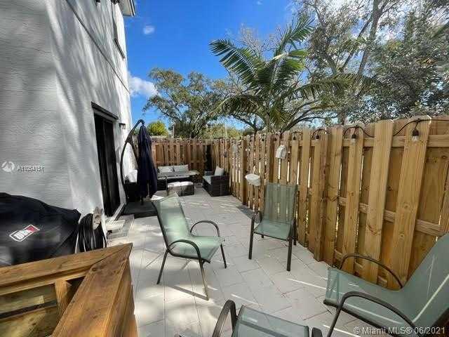 Small Image of 1524 SOUTH WEST 28TH ST #1524, Fort Lauderdale Number 17