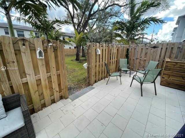 Small Image of 1524 SOUTH WEST 28TH ST #1524, Fort Lauderdale Number 19
