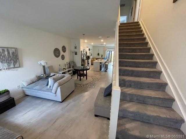 Small Image of 1524 SOUTH WEST 28TH ST #1524, Fort Lauderdale Number 4