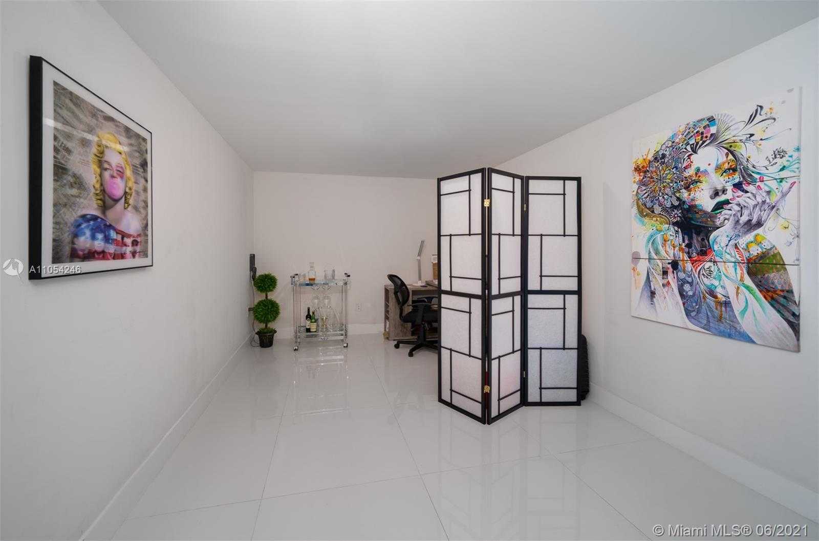 Small Image of 400 Sunny Isles Blvd, Sunny Isles Beach, FL 33160, USA Number 10