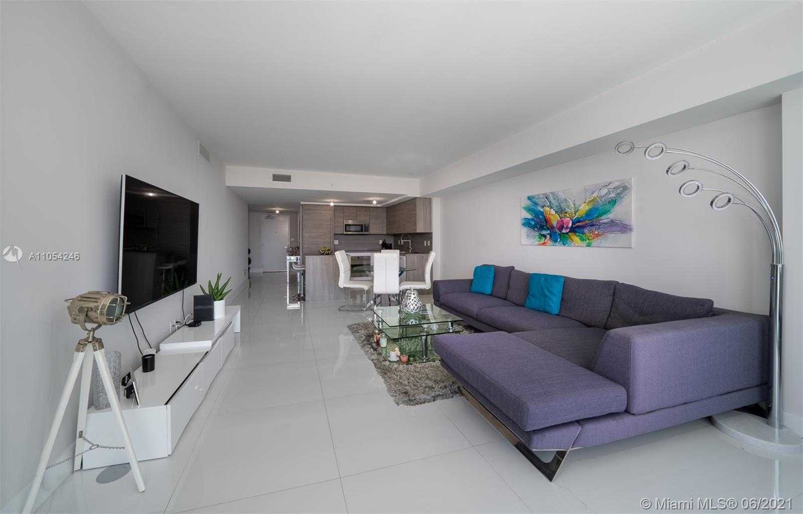 Small Image of 400 Sunny Isles Blvd, Sunny Isles Beach, FL 33160, USA Number 5
