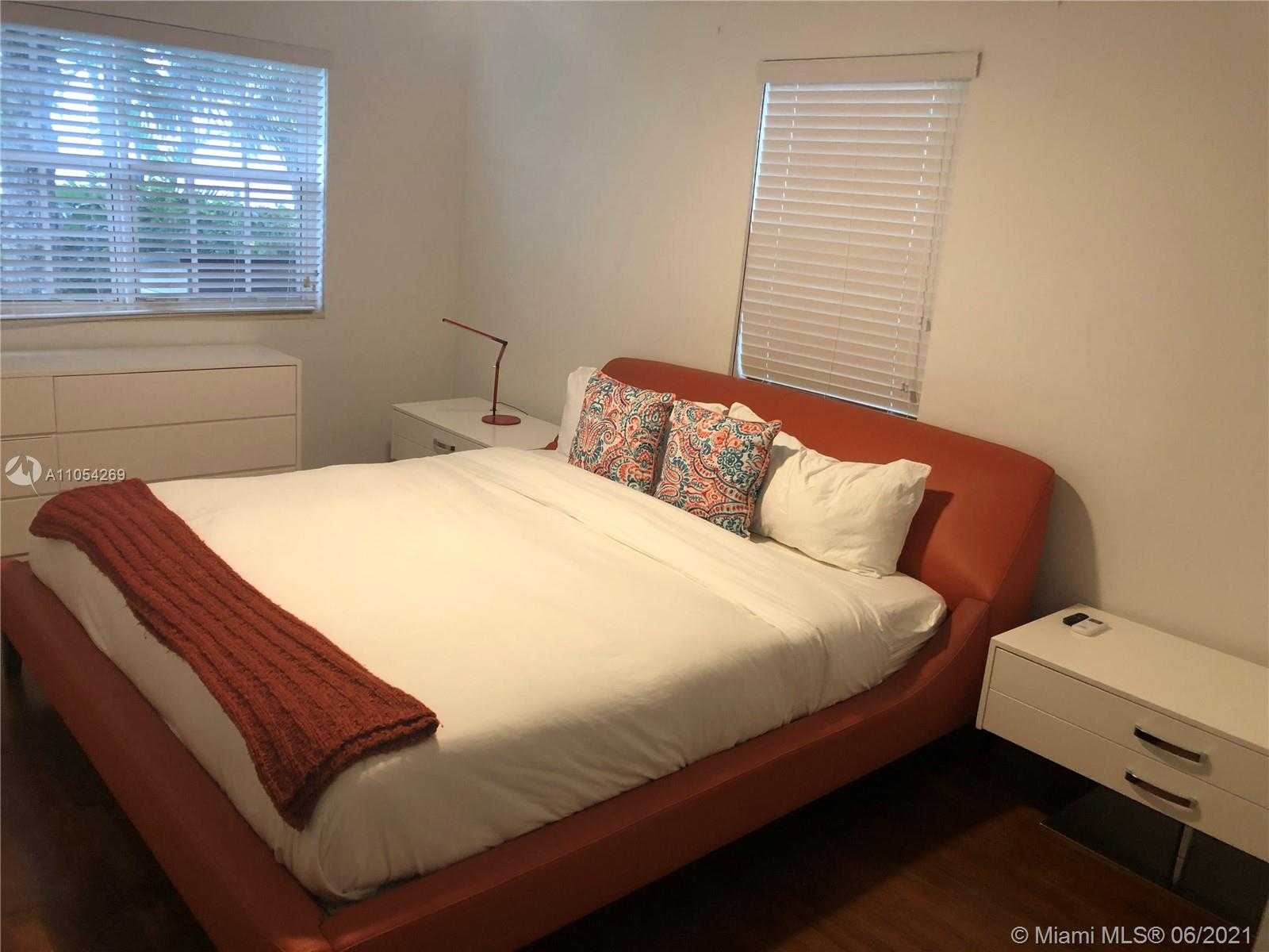 Small Image of 1111 STILLWATER DR, Miami Beach Number 13