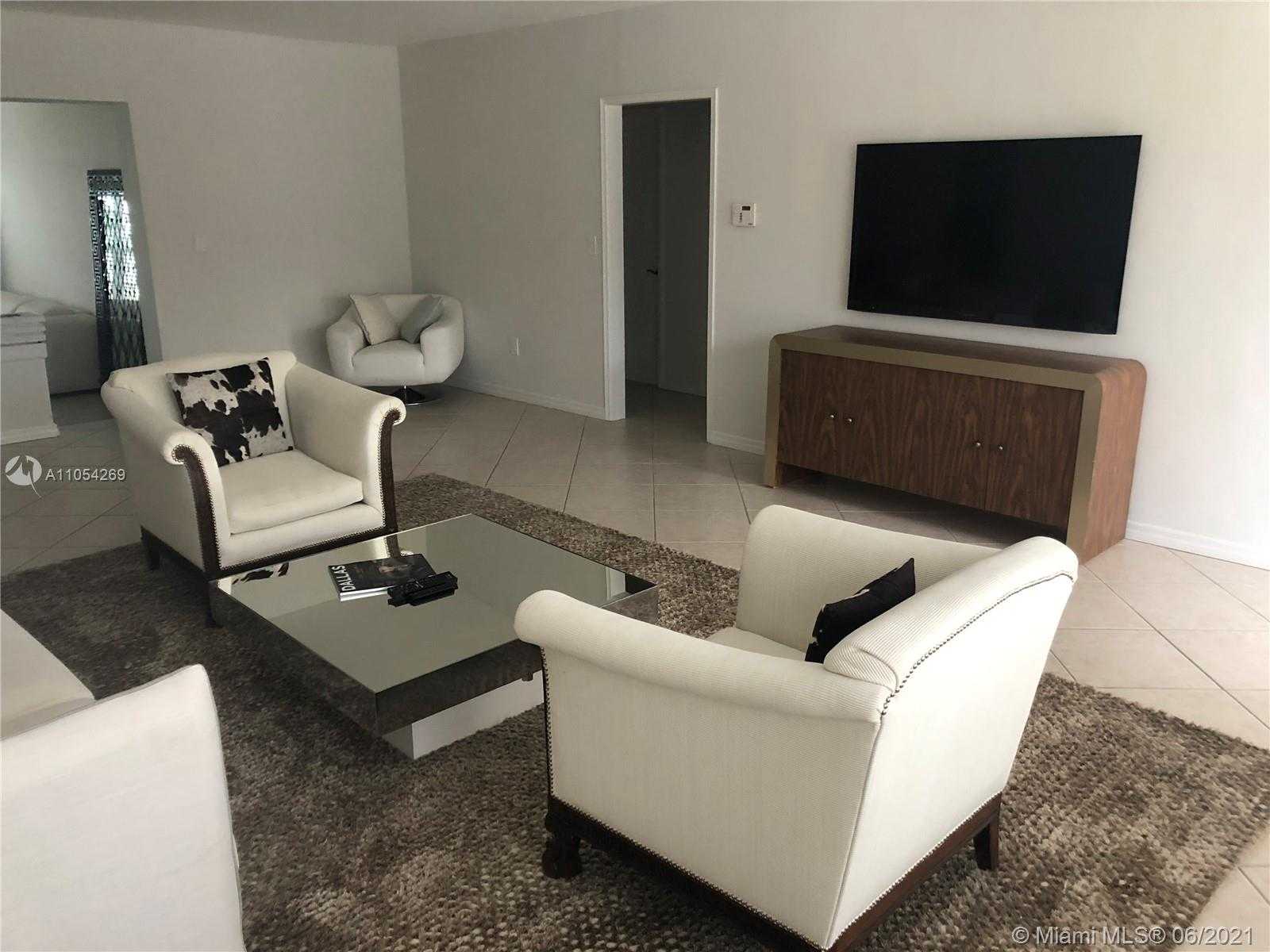 Small Image of 1111 STILLWATER DR, Miami Beach Number 7