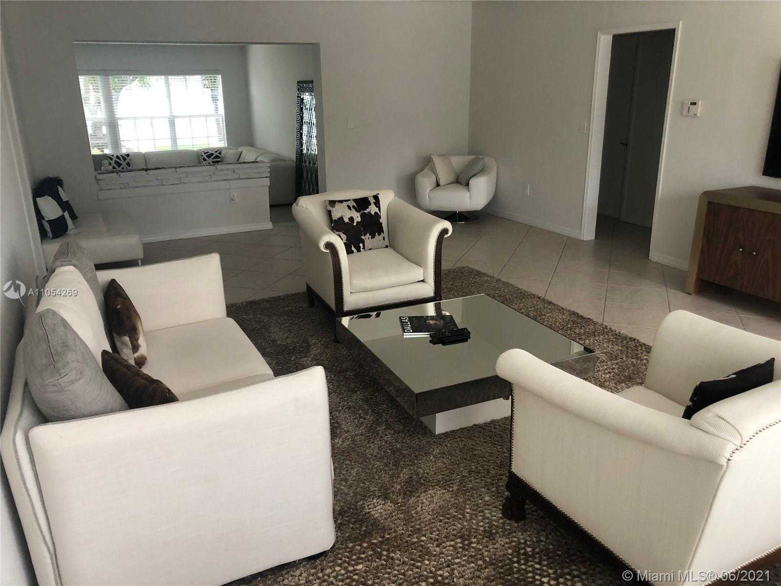 Small Image of 1111 STILLWATER DR, Miami Beach Number 8