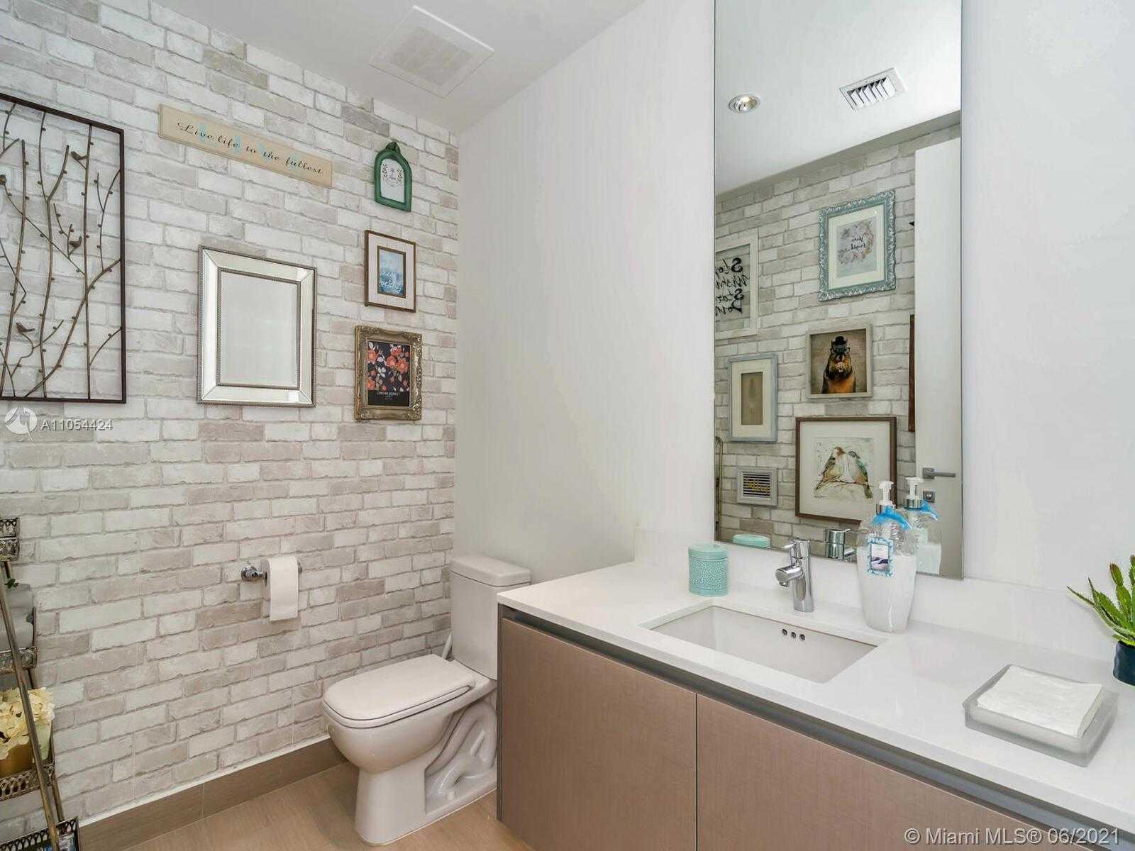 Small Image of 3300 NORTH EAST 188TH ST #817, Aventura Number 27