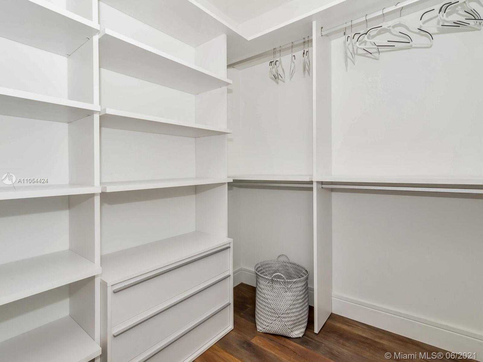 Small Image of 3300 NORTH EAST 188TH ST #817, Aventura Number 34