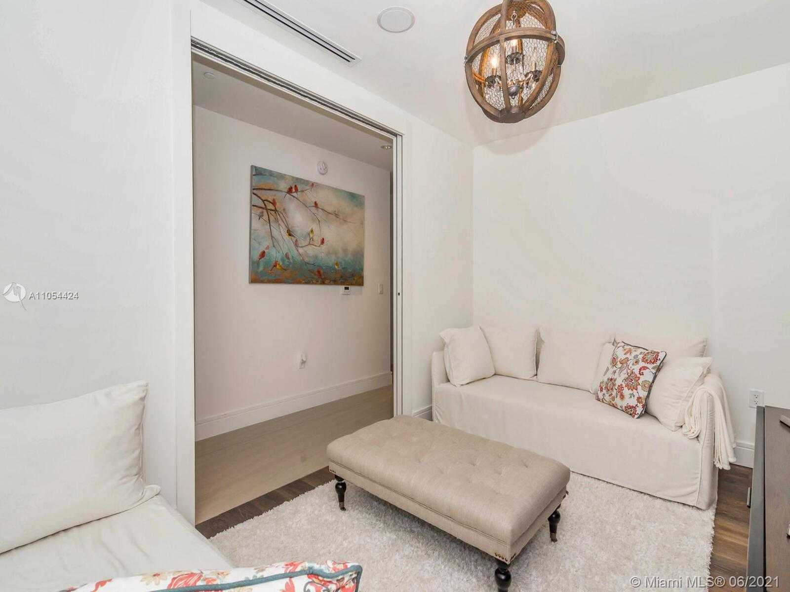 Small Image of 3300 NORTH EAST 188TH ST #817, Aventura Number 44