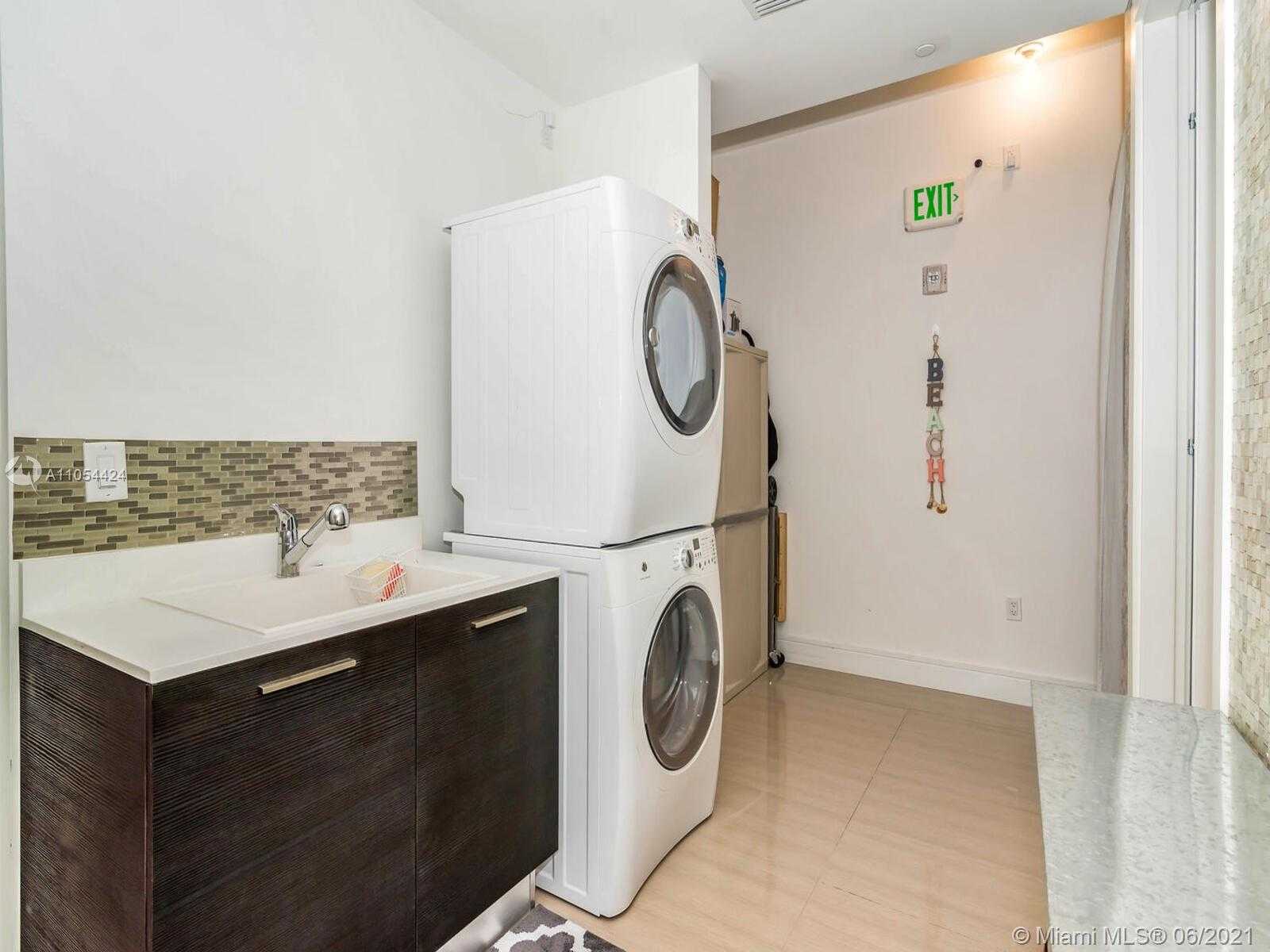 Small Image of 3300 NORTH EAST 188TH ST #817, Aventura Number 45