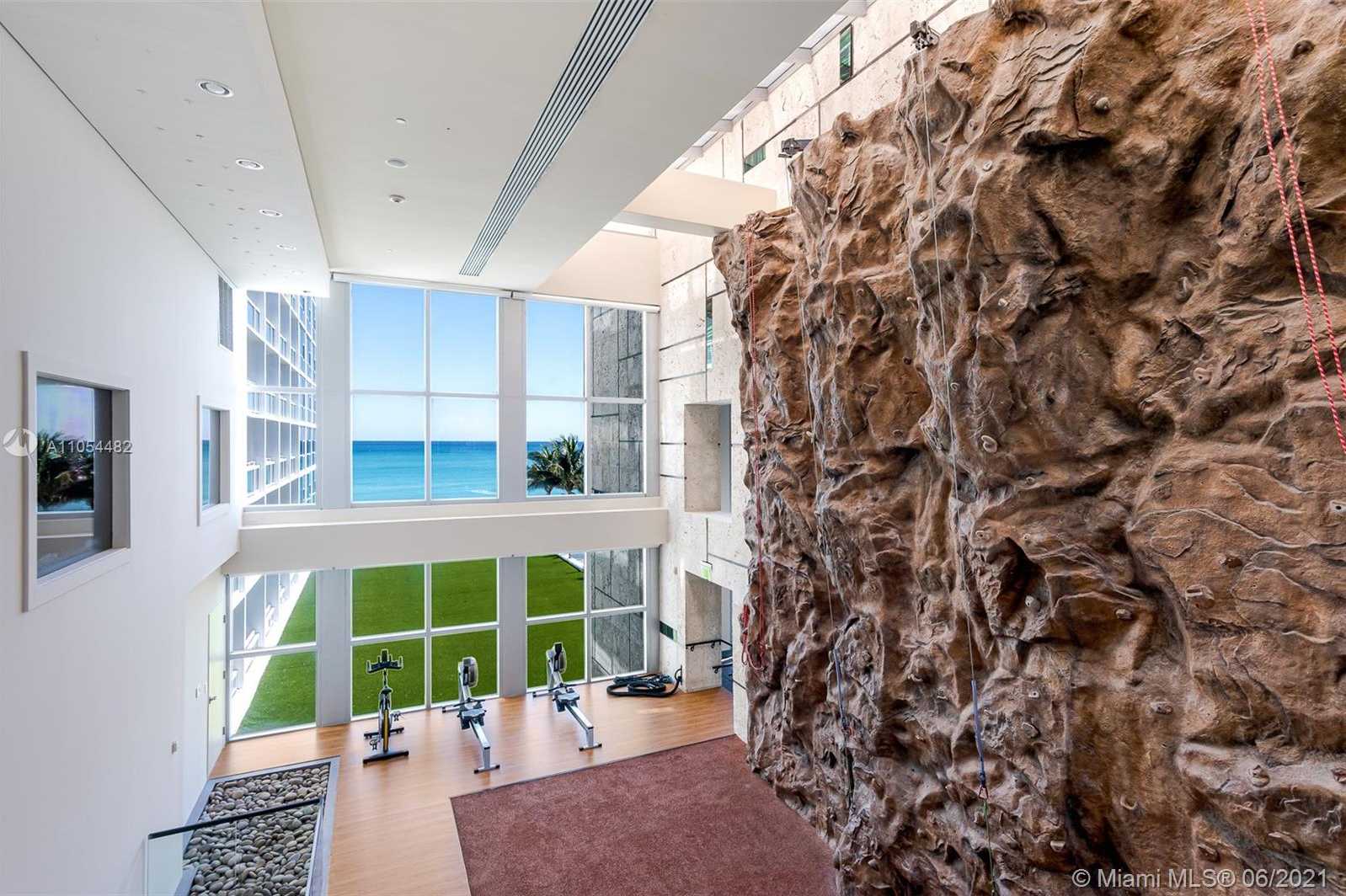 Small Image of 6801 COLLINS AVE #C1411, Miami Beach Number 12