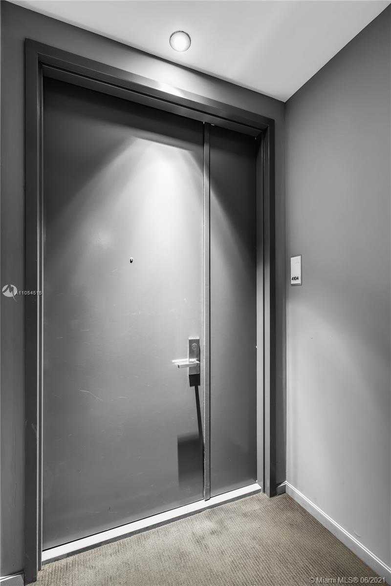 Small Image of 1300 BRICKELL BAY DR #4104, Miami Number 11