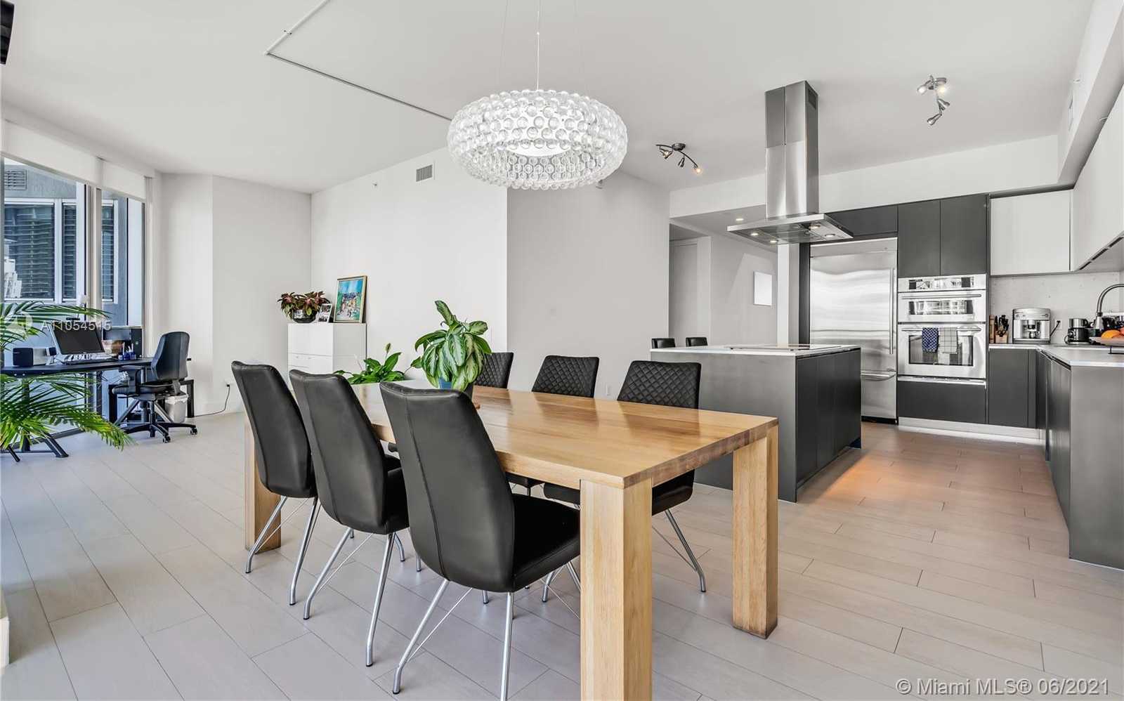 Small Image of 1300 BRICKELL BAY DR #4104, Miami Number 25