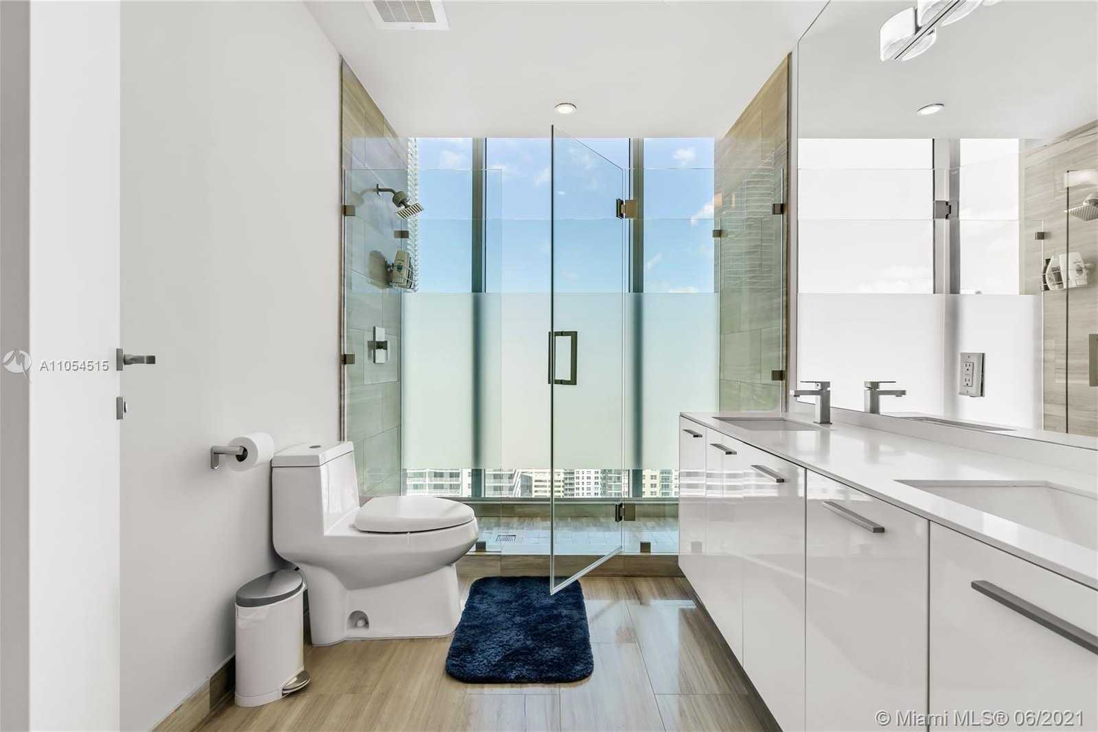 Small Image of 1300 BRICKELL BAY DR #4104, Miami Number 41