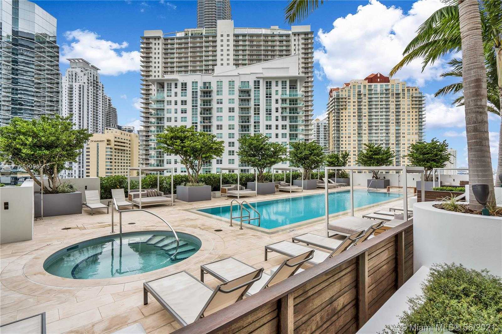 Small Image of 1300 BRICKELL BAY DR #4104, Miami Number 5