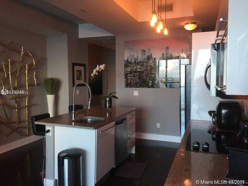 Small Image of 888 BISCAYNE BLVD #4900, Miami Number 12