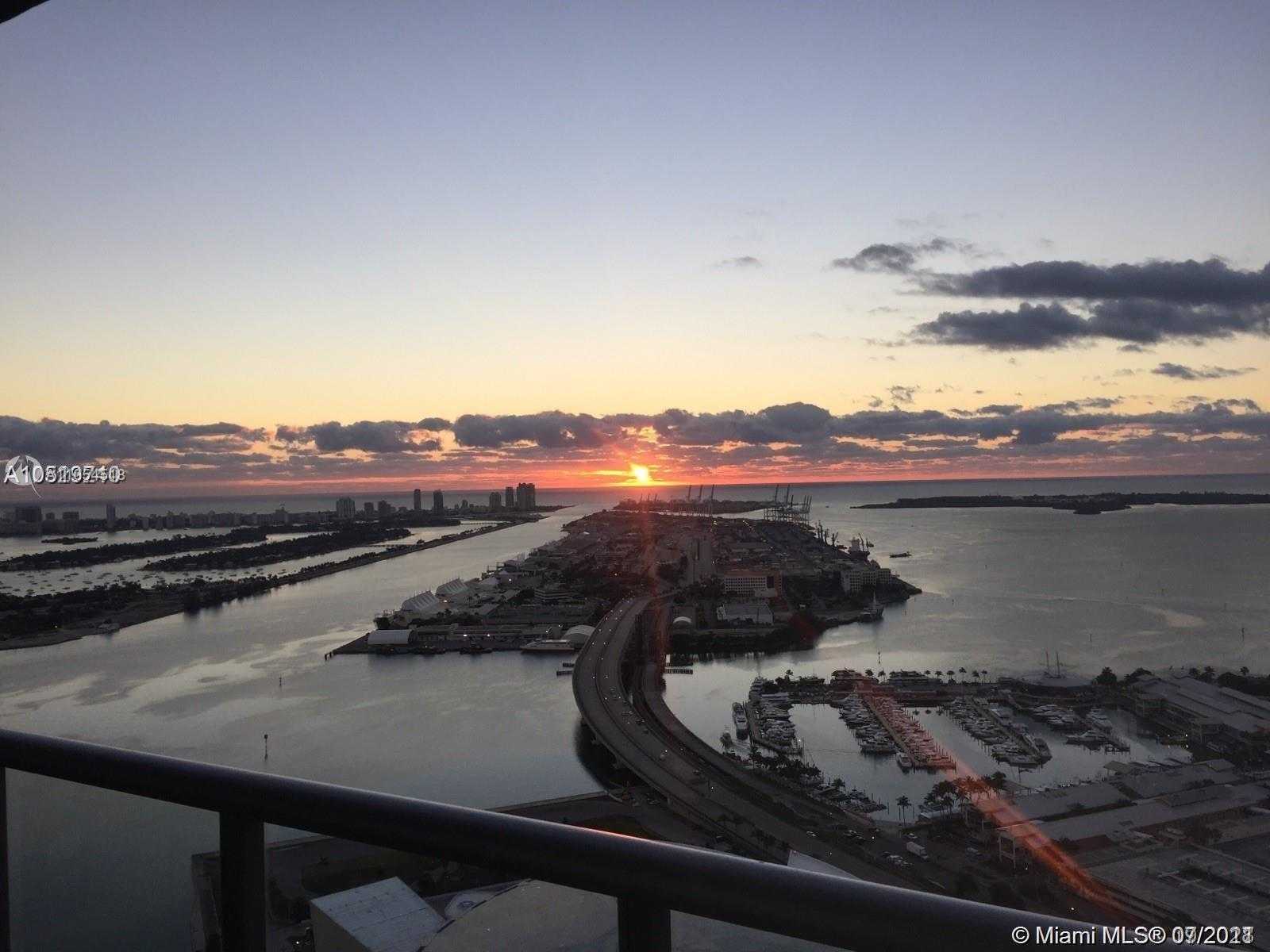 Small Image of 888 BISCAYNE BLVD #4900, Miami Number 3