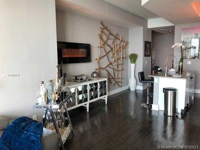 Small Image of 888 BISCAYNE BLVD #4900, Miami Number 6