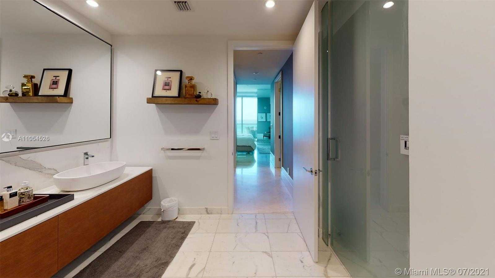 Small Image of 10203 COLLINS AVE #502, Bal Harbour Number 11