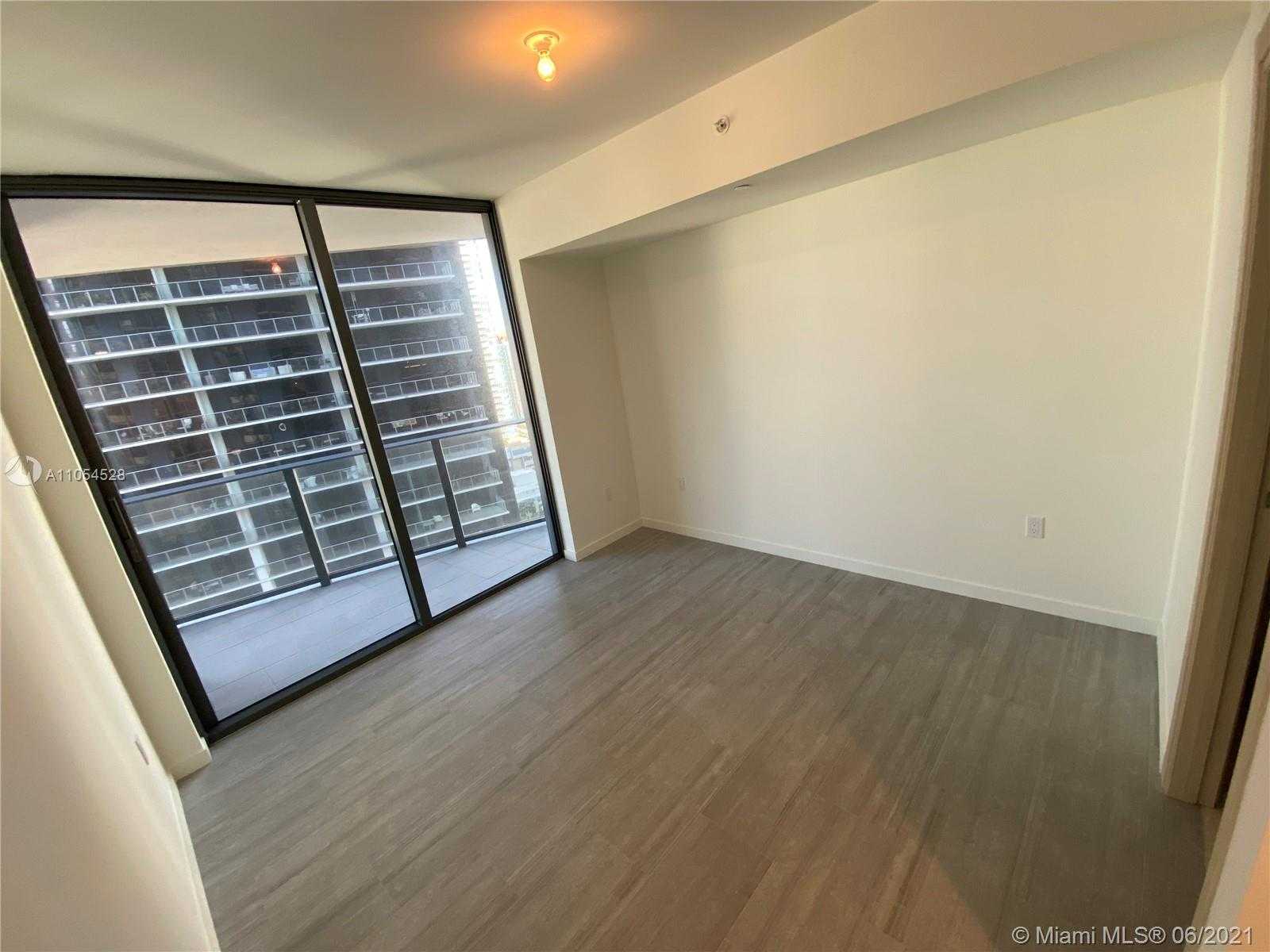 Small Image of 1000 BRICKELL PLAZA #3309, Miami Number 6