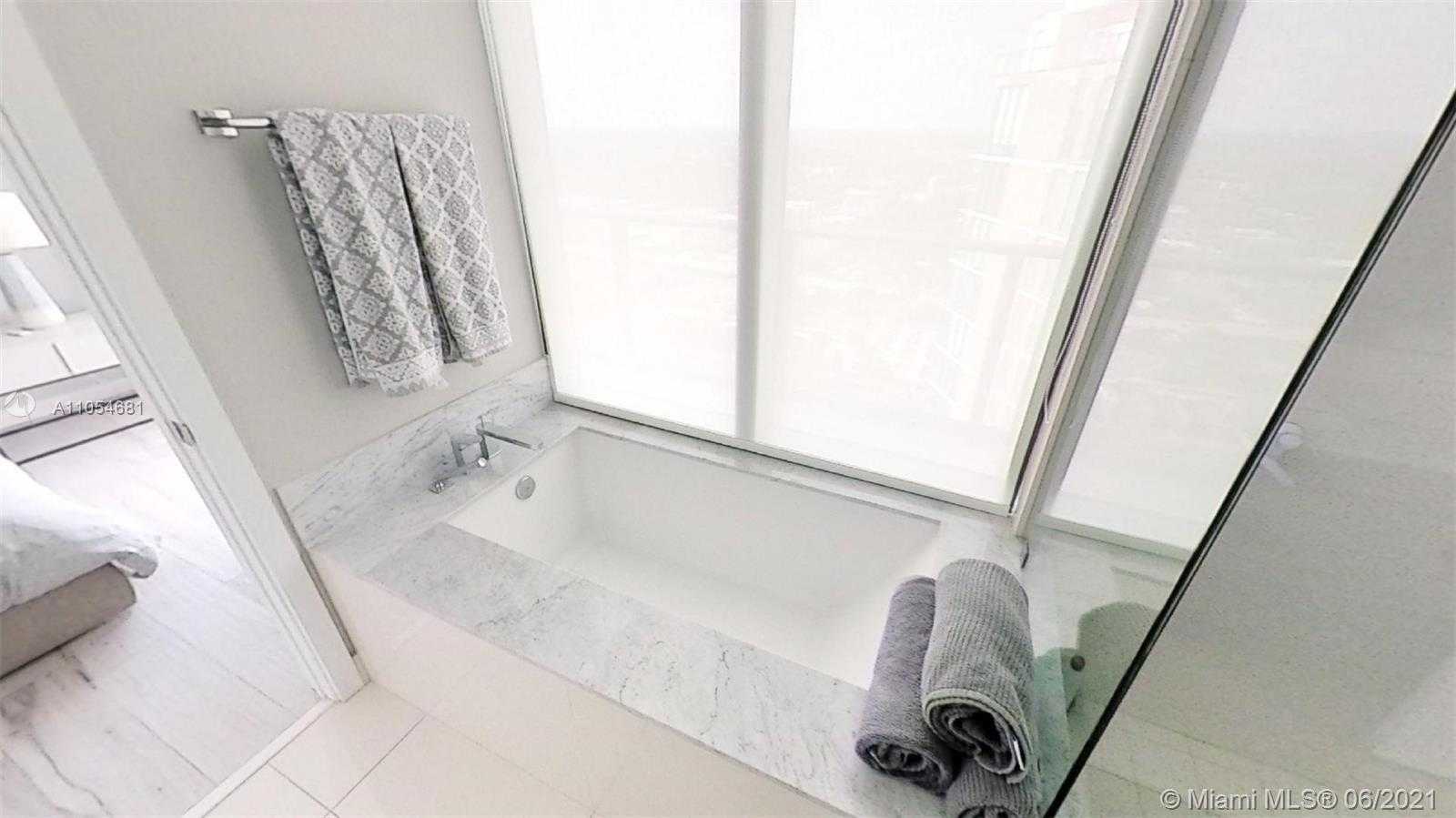 Small Image of 480 NORTH EAST 31 ST #4907, Miami Number 16
