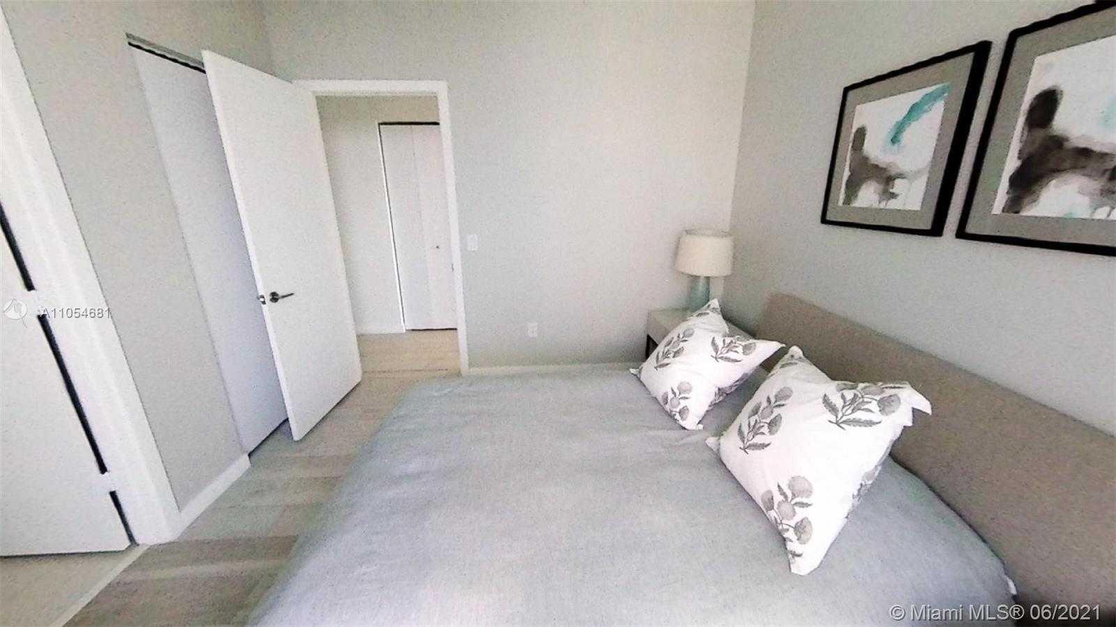 Small Image of 480 NORTH EAST 31 ST #4907, Miami Number 19