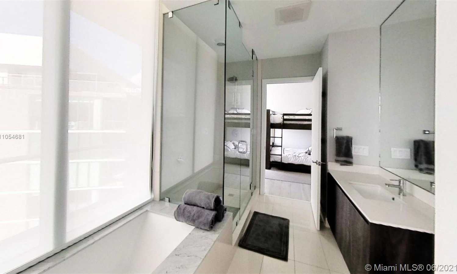 Small Image of 480 NORTH EAST 31 ST #4907, Miami Number 55