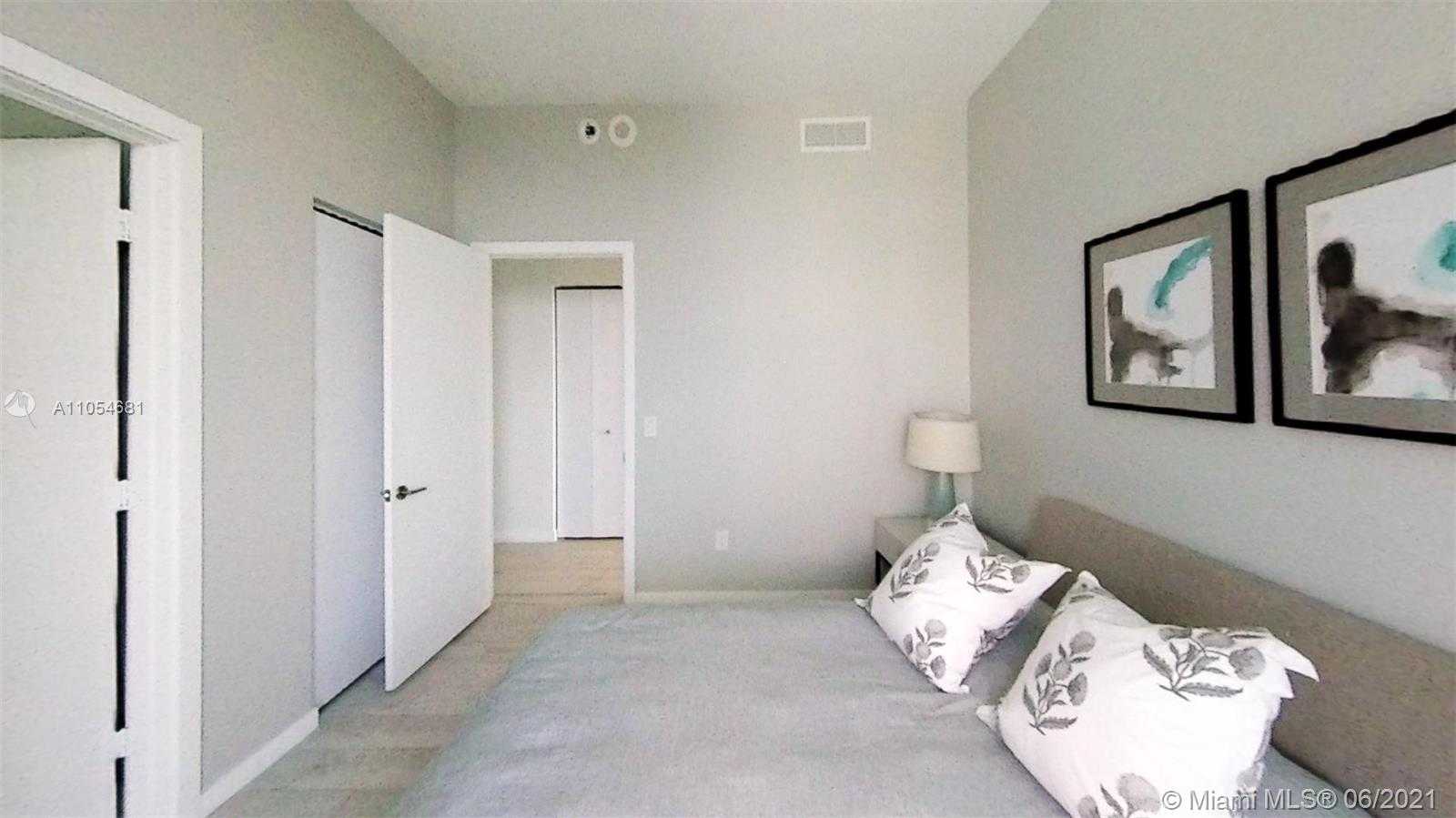 Small Image of 480 NORTH EAST 31 ST #4907, Miami Number 60