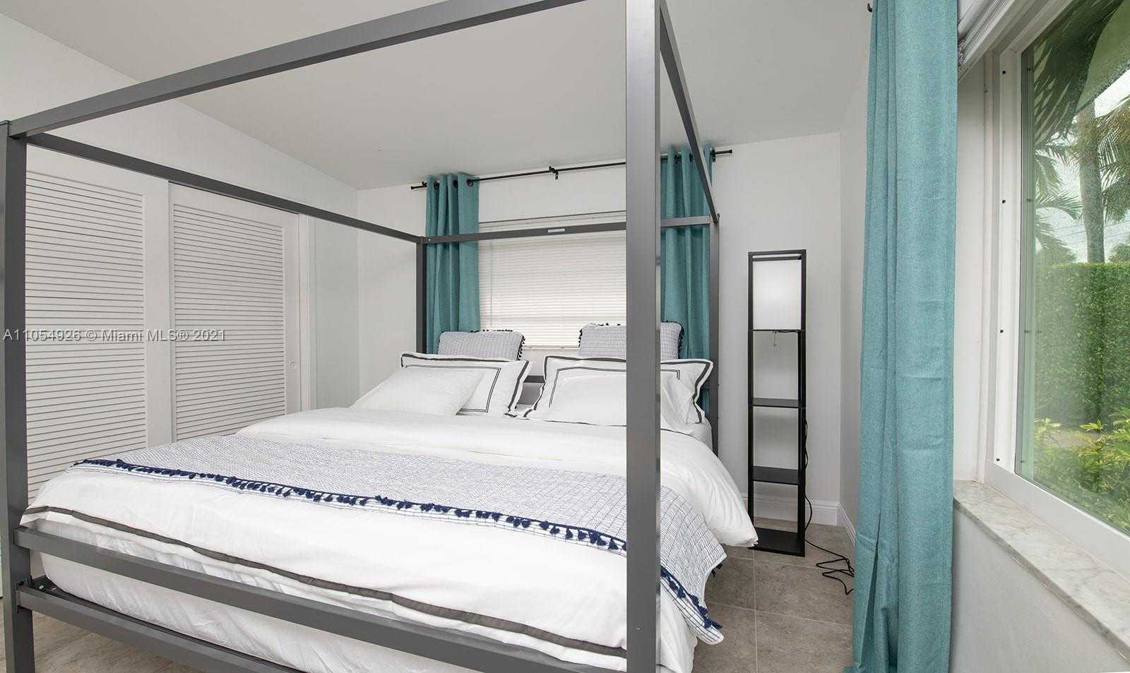 Small Image of 2738 NORTH EAST 29TH ST, Lighthouse Point Number 15