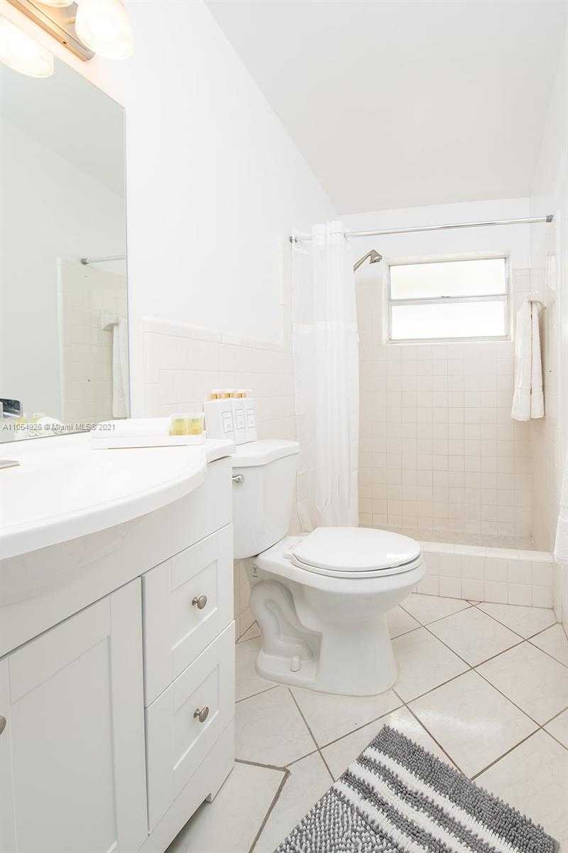 Small Image of 2738 NORTH EAST 29TH ST, Lighthouse Point Number 16