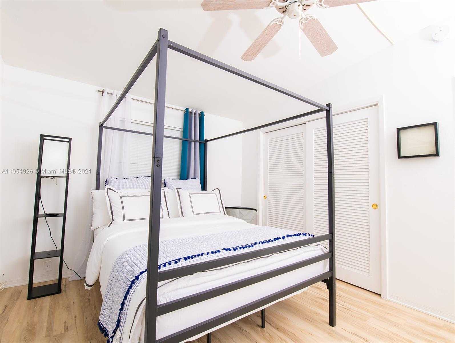 Small Image of 2738 NORTH EAST 29TH ST, Lighthouse Point Number 4