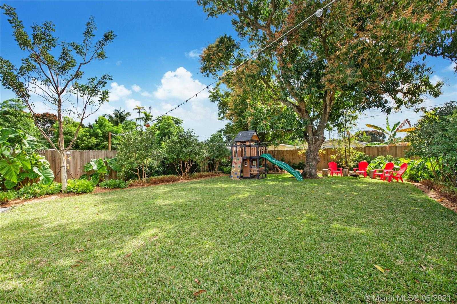 Small Image of 6560 SOUTH WEST 26TH ST, Miami Number 11