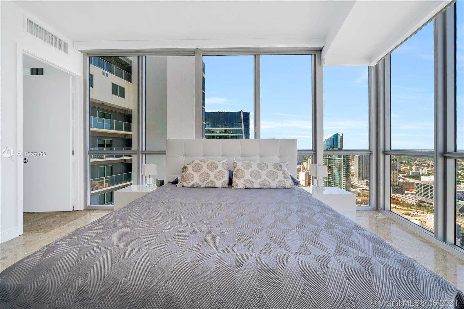 Small Image of 1100 BISCAYNE BLVD #6005, Miami Number 16