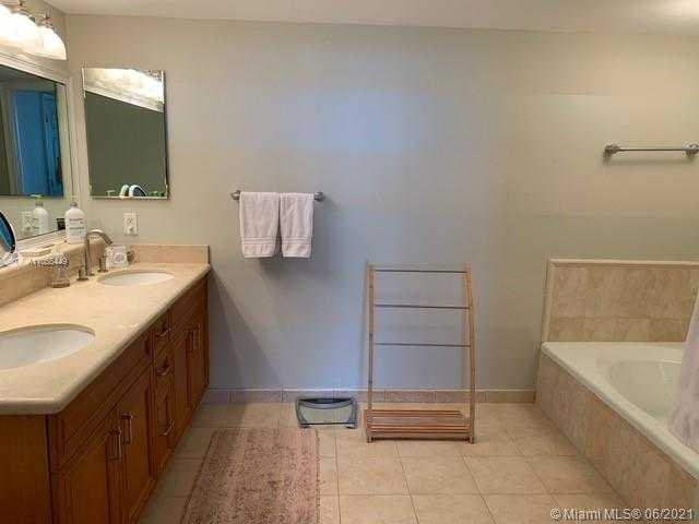 Small Image of 250 SOUTH OCEAN BLVD #18F, Boca Raton Number 24